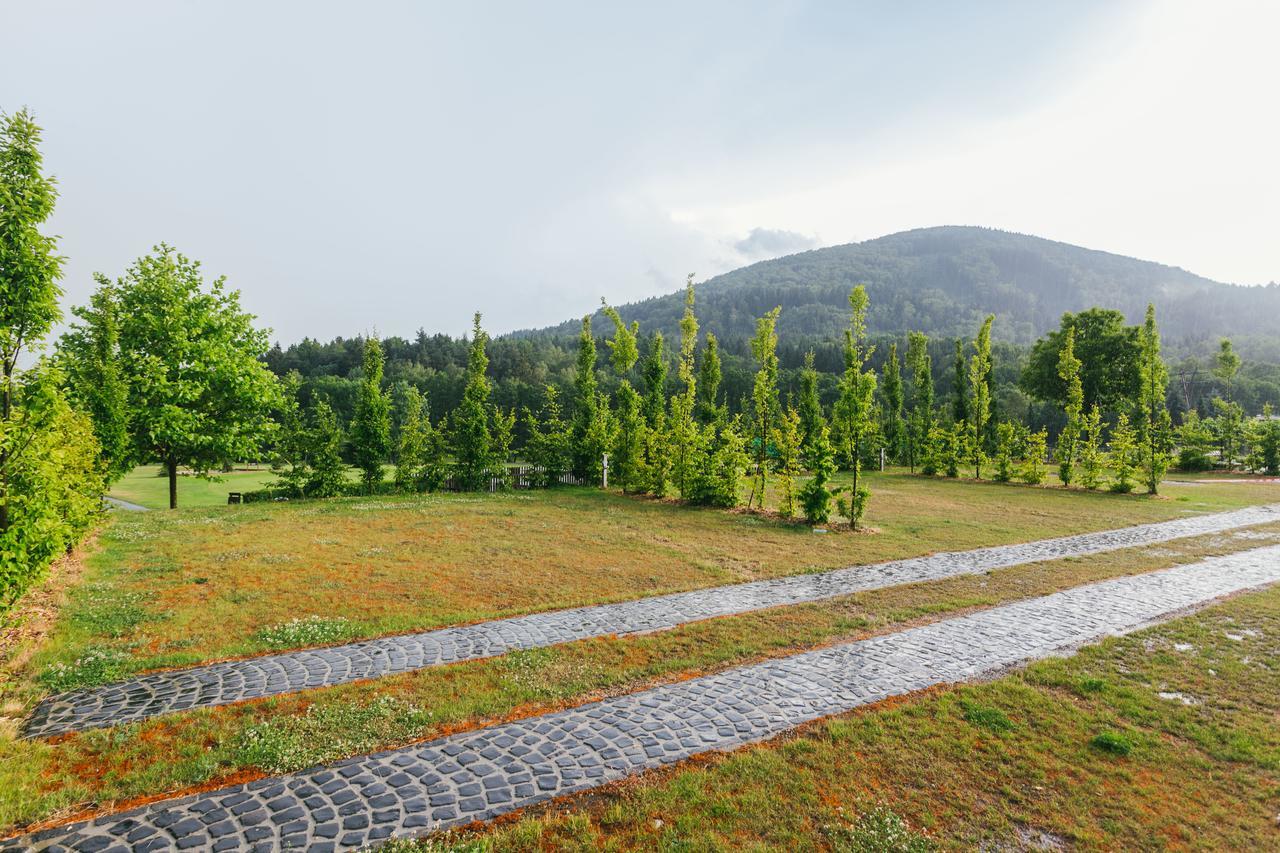 Resort Malevil Jablonne v Podjestedi ภายนอก รูปภาพ